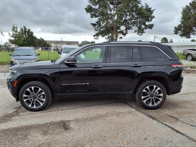 Used 2023 Jeep Grand Cherokee Overland with VIN 1C4RJHDG5PC643382 for sale in Wellington, KS