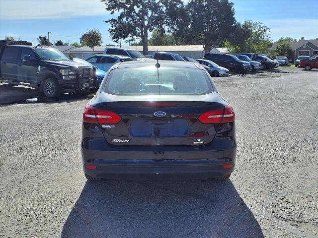 2018 Ford Focus SE photo 4