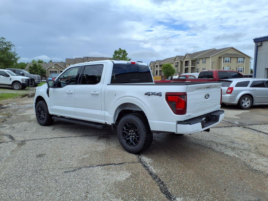 2025 Ford F-150 XLT photo 3