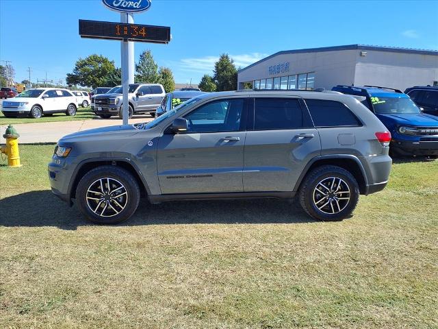 2020 Jeep Grand Cherokee Trailhawk photo 2