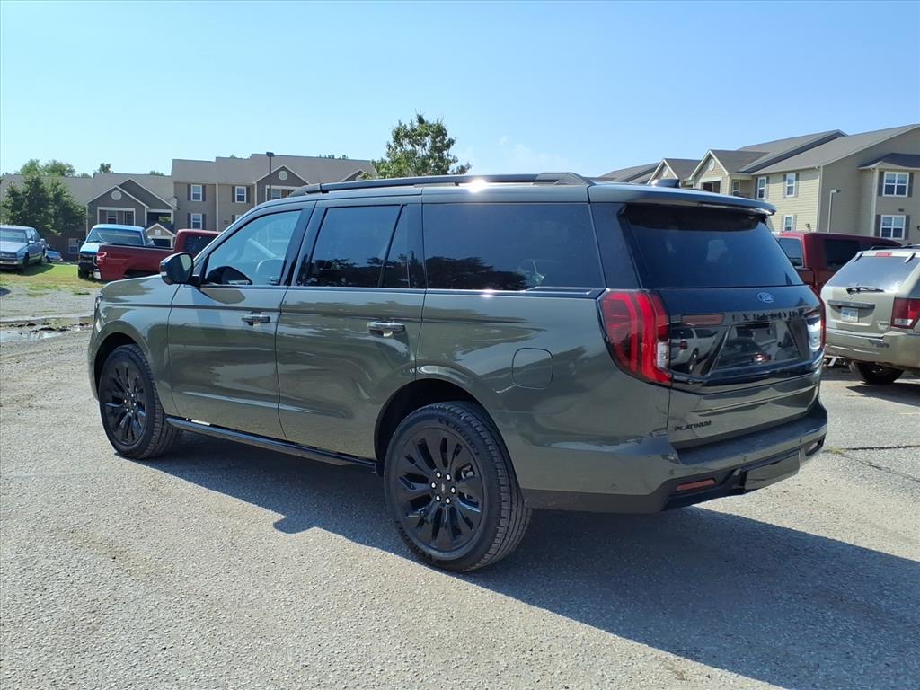2025 Ford Expedition Platinum photo 2