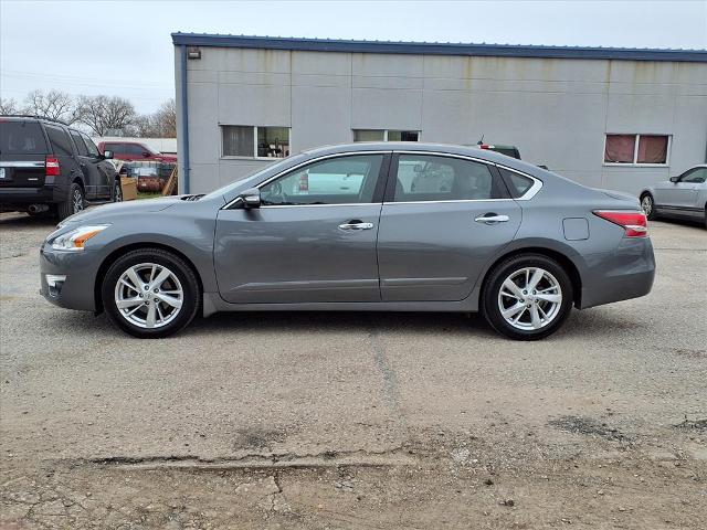Used 2015 Nissan Altima SL with VIN 1N4AL3AP6FN911461 for sale in Wellington, KS