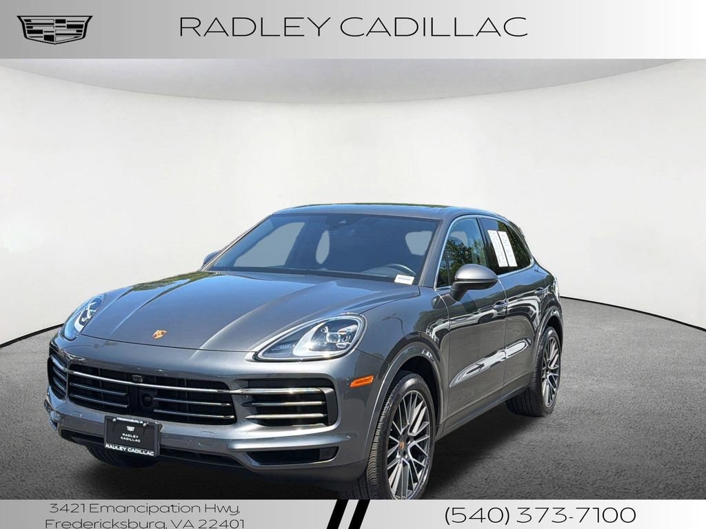 2023 Porsche Cayenne Platinum Edition's photo