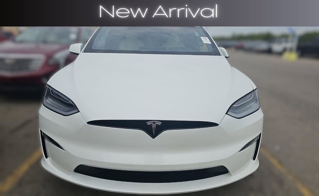 2022 Tesla Model X Long Range's photo