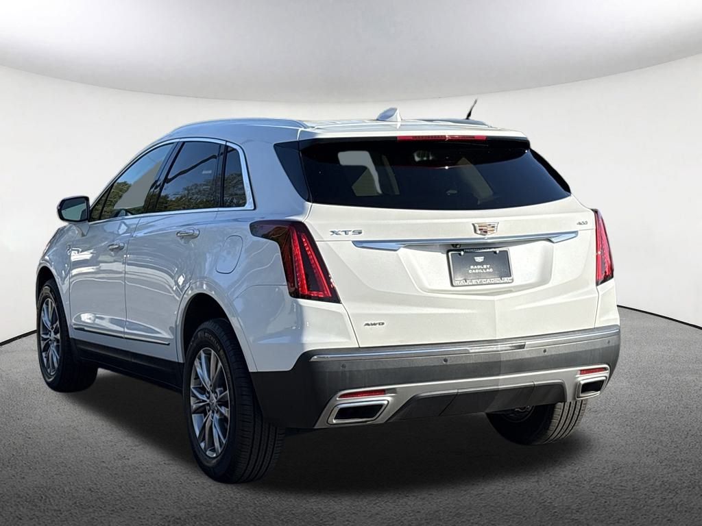 2022 Cadillac XT5 Premium Luxury photo 3