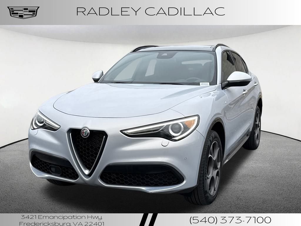2022 Alfa Romeo Stelvio Ti's photo