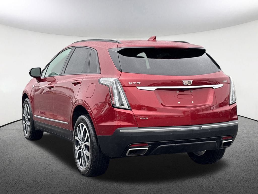 2023 Cadillac XT5 Sport photo 3