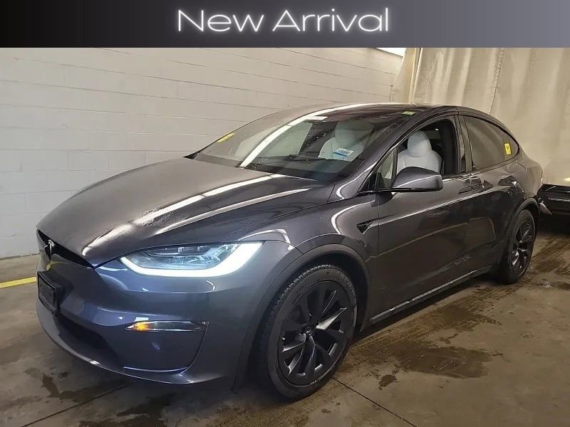 2022 Tesla Model X Plaid's photo