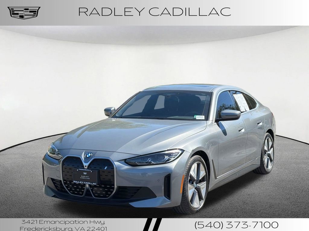 2023 BMW i4 eDrive40's photo