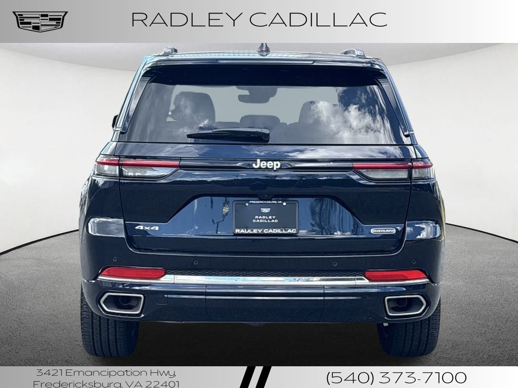 2024 Jeep Grand Cherokee Overland photo 3
