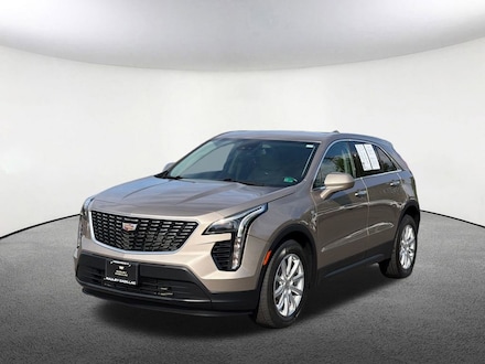 2022 CADILLAC XT4 Luxury SUV