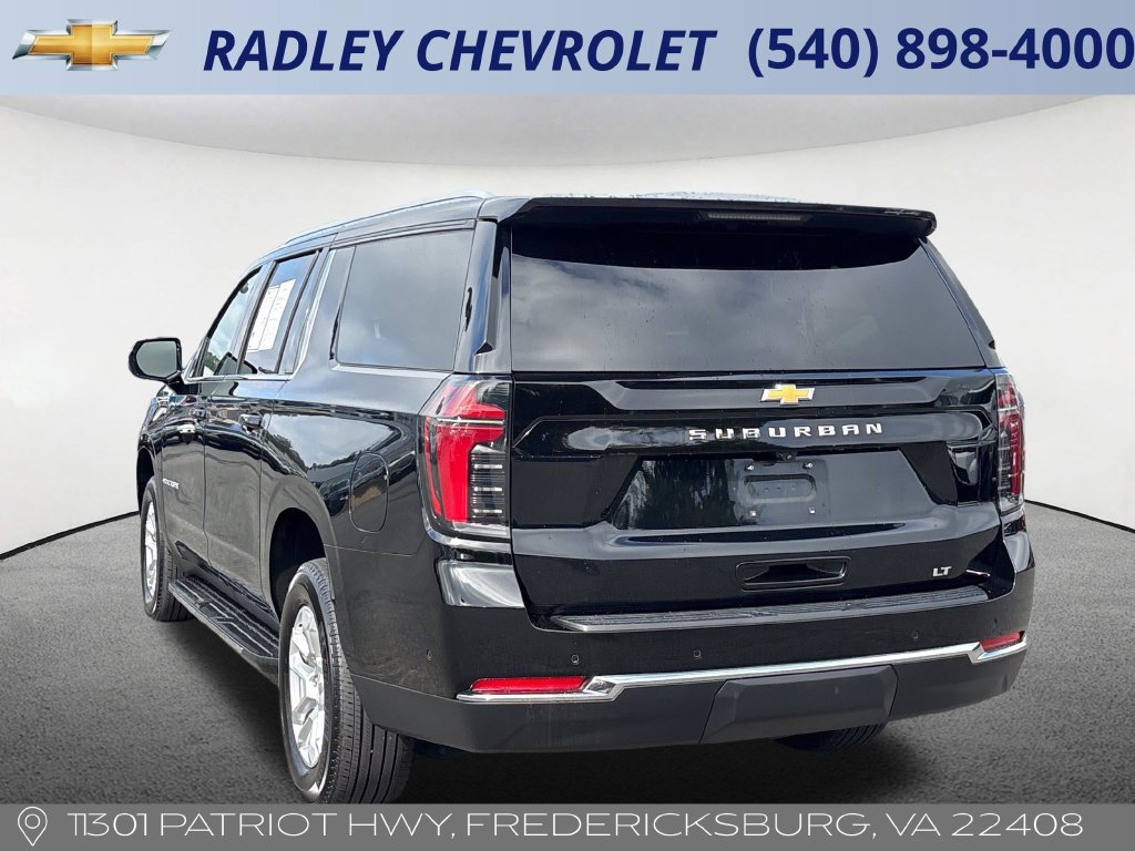 2025 Chevrolet Suburban LT - Photo 18