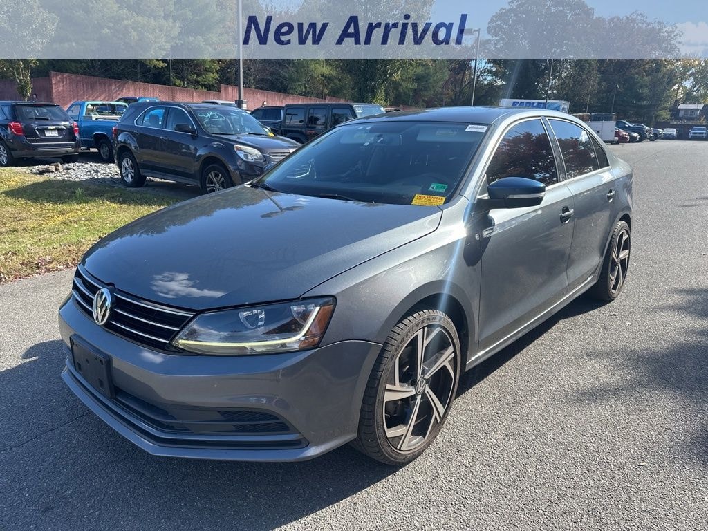 Used 2017 Volkswagen Jetta 1.4T SE Sedan