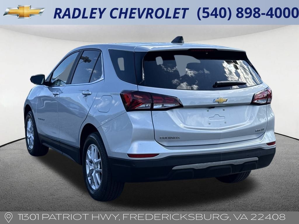 2022 Chevrolet Equinox LT photo 3