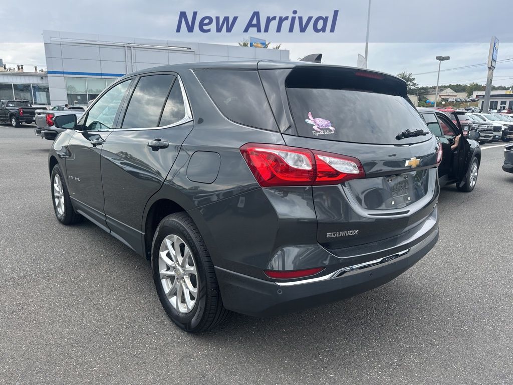 2020 Chevrolet Equinox LT photo 2