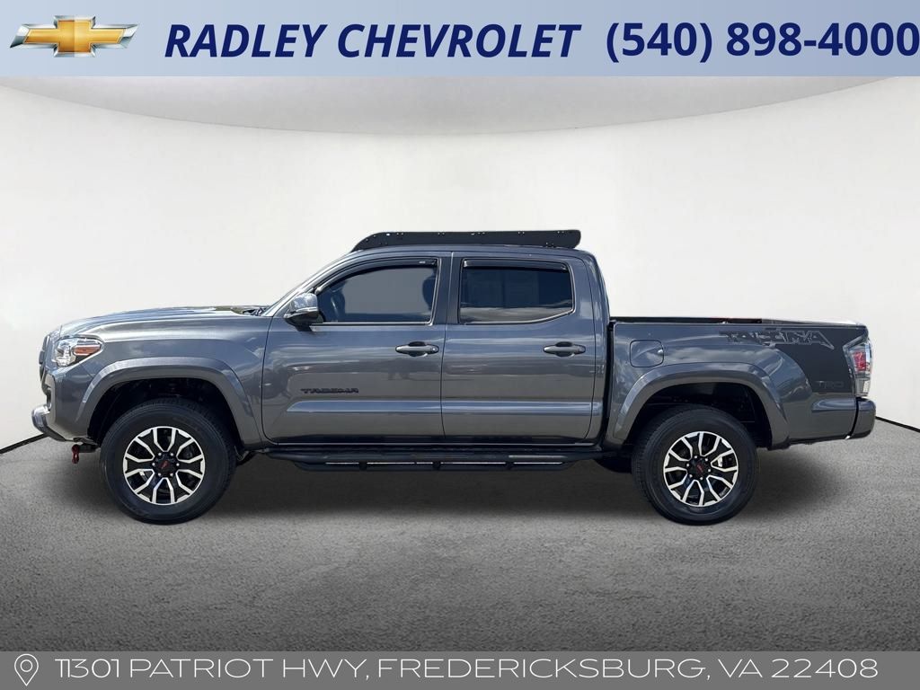 2021 Toyota Tacoma TRD Sport photo 2