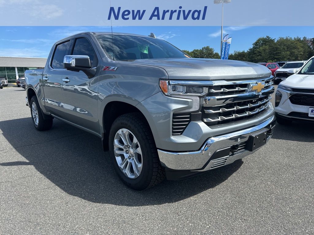 2025 Chevrolet Silverado 1500 LTZ photo 2
