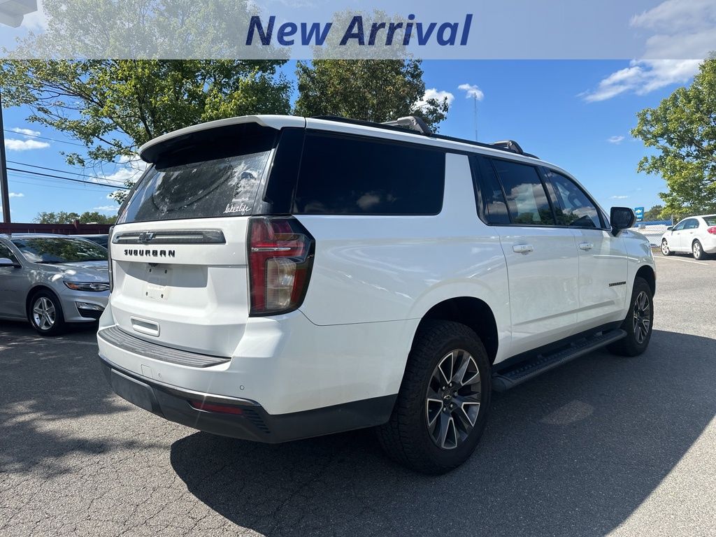2021 Chevrolet Suburban Z71 photo 3