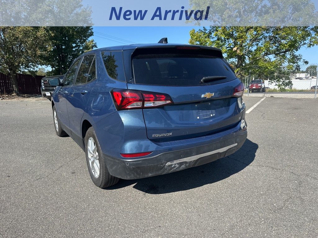 2024 Chevrolet Equinox LT photo 4