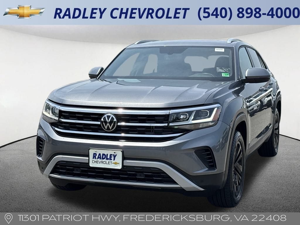 Used 2023 Volkswagen Atlas Cross Sport 3.6L V6 SE w/Technology AND Panoramic Sunroof SUV