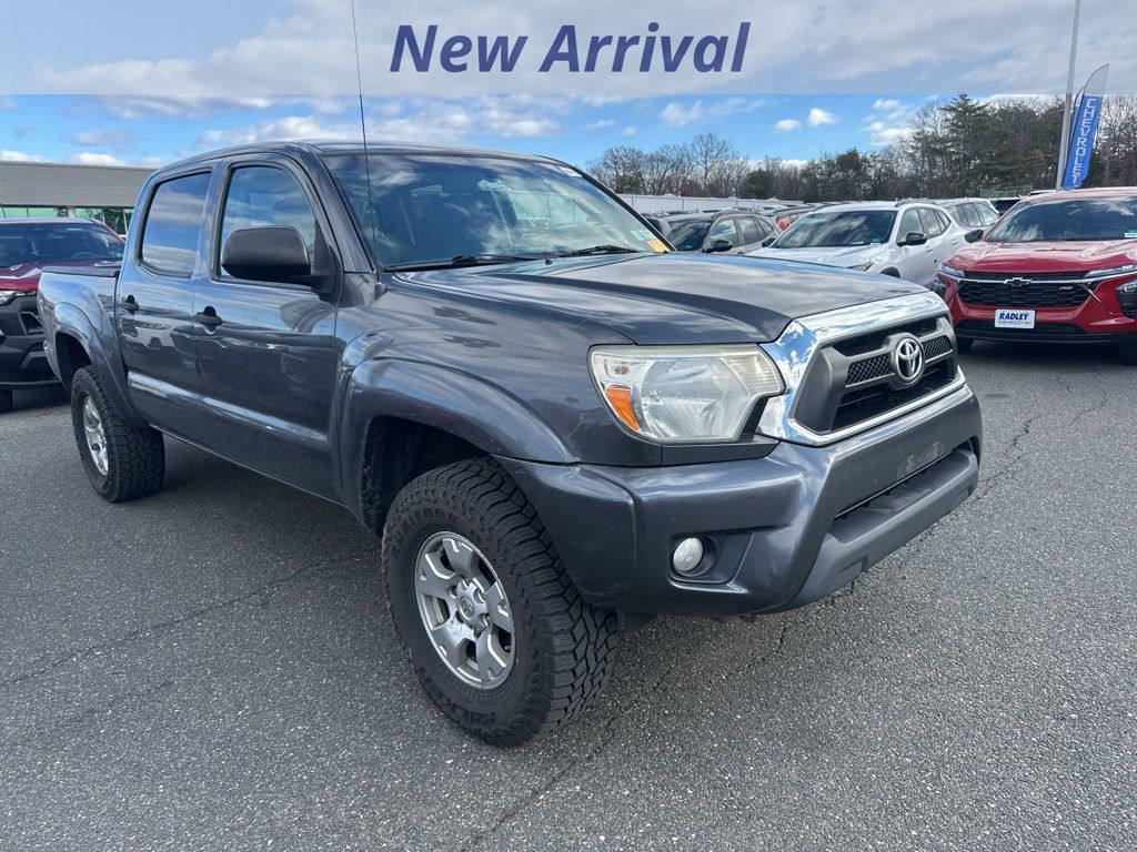 2015 Toyota Tacoma Base photo 2