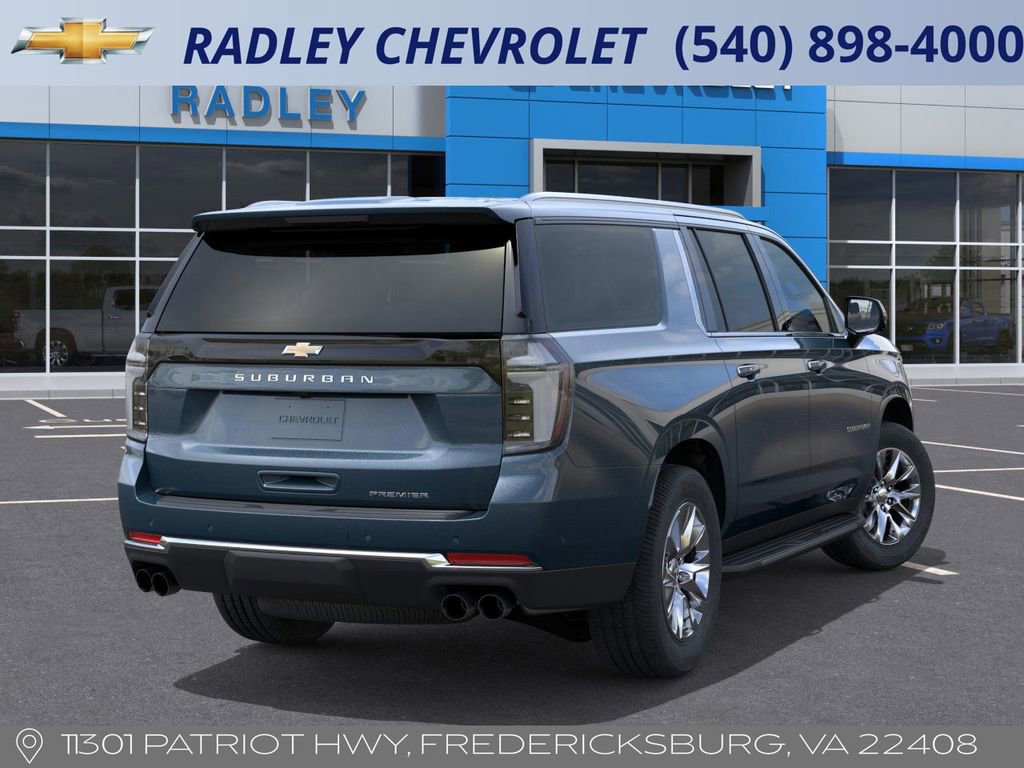 2025 Chevrolet Suburban Premier photo 4