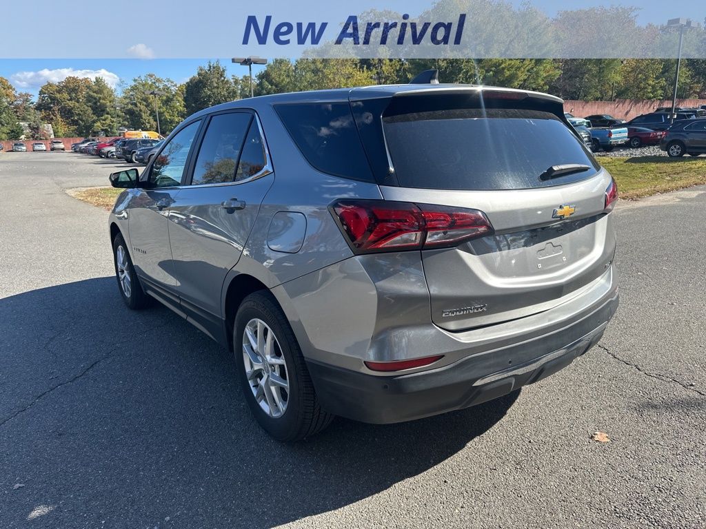 2024 Chevrolet Equinox LT photo 4