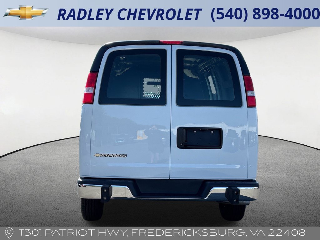 2025 Chevrolet Express Cargo Work Van - Photo 14