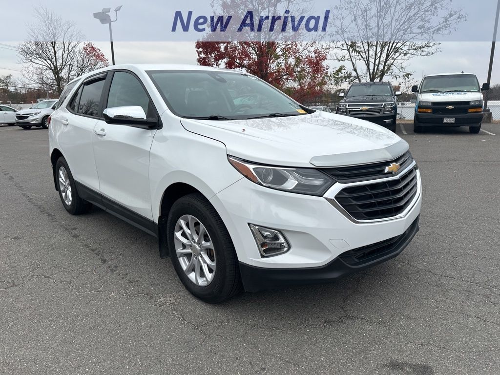 2020 Chevrolet Equinox LS photo 2