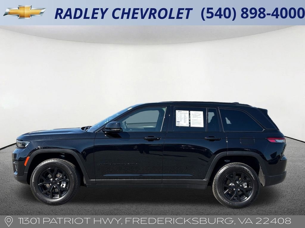 2025 Jeep Grand Cherokee Altitude - Photo 17