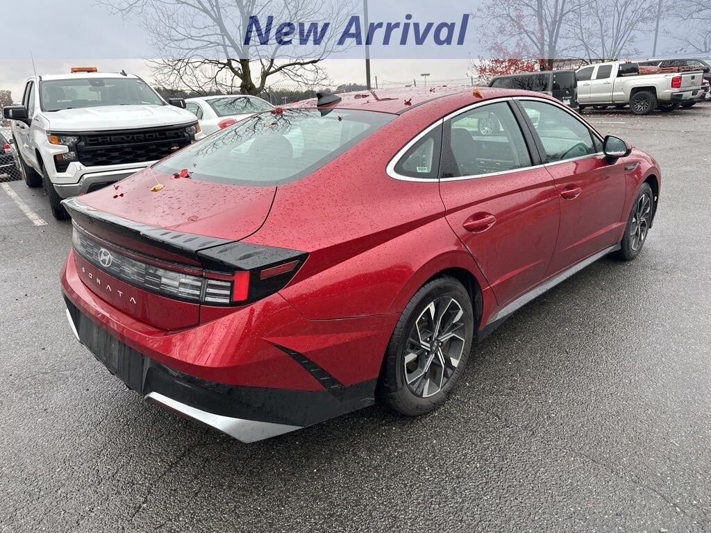 Used 2024 Hyundai Sonata SEL Sedan