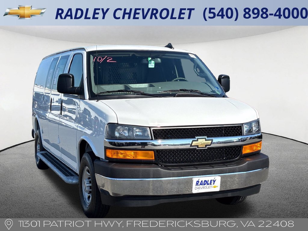 2025 Chevrolet Express Cargo Work Van - Photo 17
