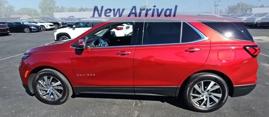 2023 Chevrolet Equinox Premier photo 2