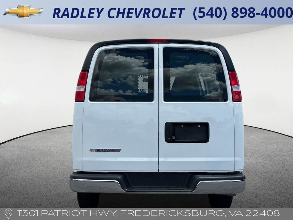 2024 Chevrolet Express Cargo Work Van - Photo 14