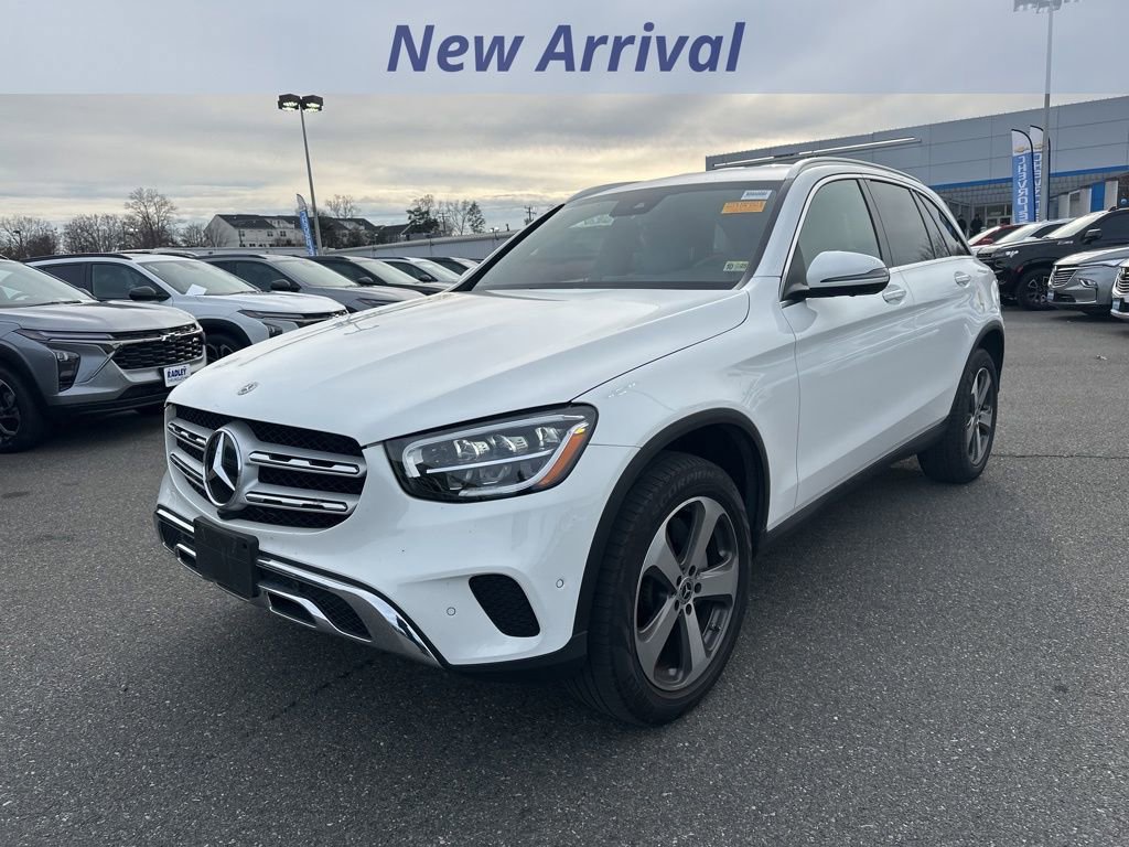 2022 Mercedes-Benz GLC GLC300's photo