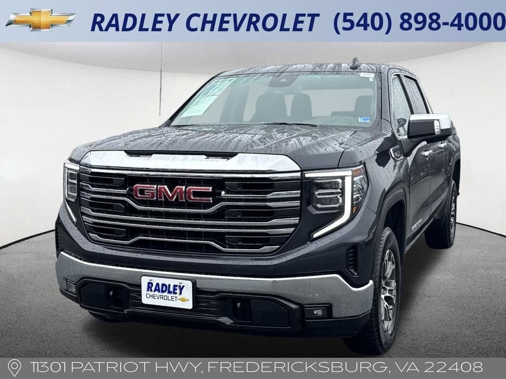 2025 GMC Sierra 1500 SLT Crew Cab 4WD