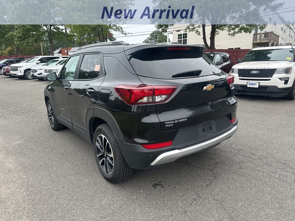 2024 Chevrolet Trailblazer LT photo 4
