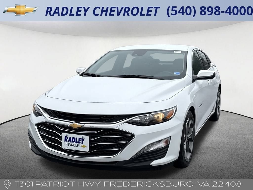 Summit White 2024 Chevrolet Malibu Sedan Front-Wheel Drive Automatic