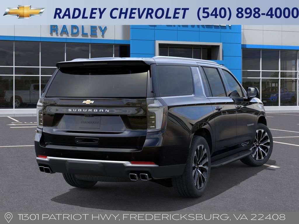 2025 Chevrolet Suburban High Country photo 3
