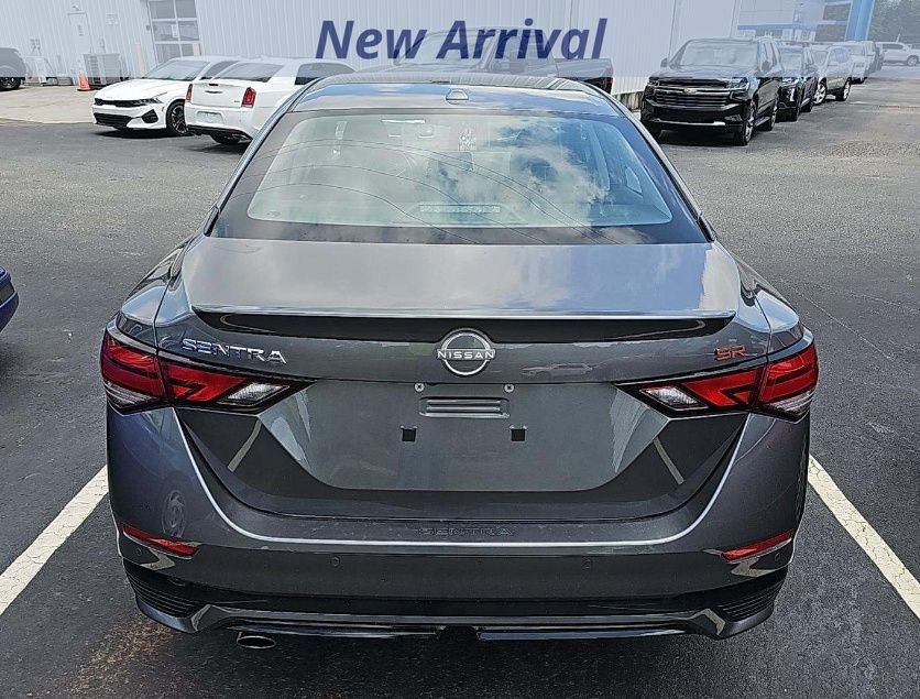 2024 Nissan Sentra SR photo 4