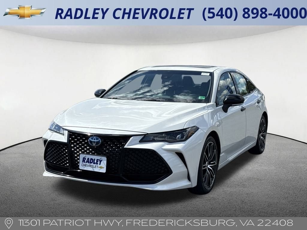 2022 Toyota Avalon XSE Nightshade's photo