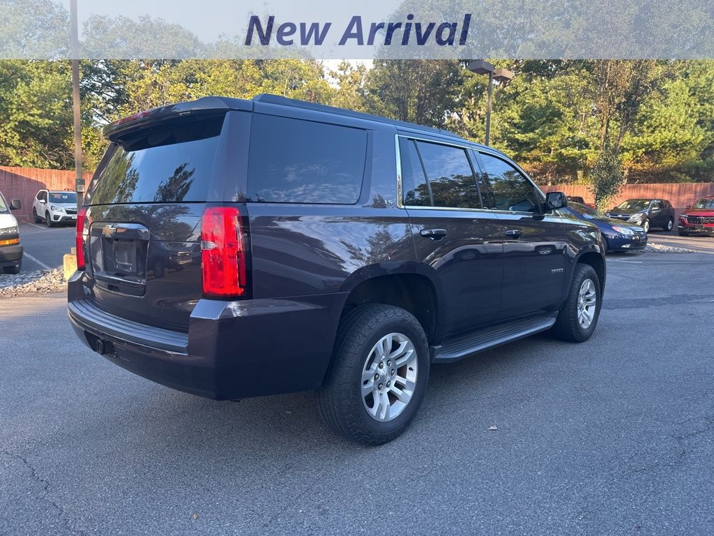 2016 Chevrolet Tahoe LS photo 3