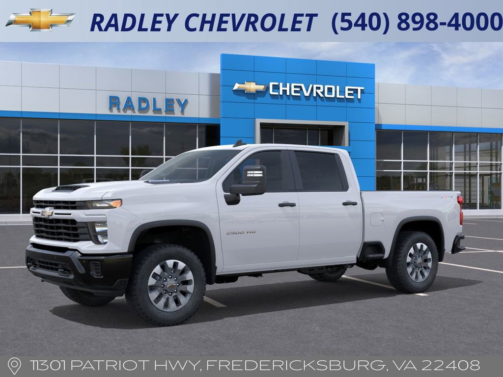 2026 Chevrolet Silverado 2500HD Custom photo 2