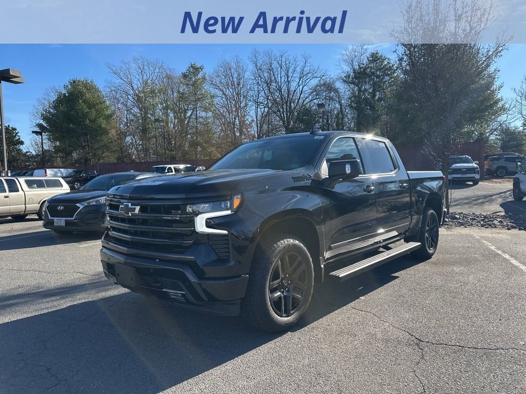 2025 Chevrolet Silverado 1500 High Country's photo