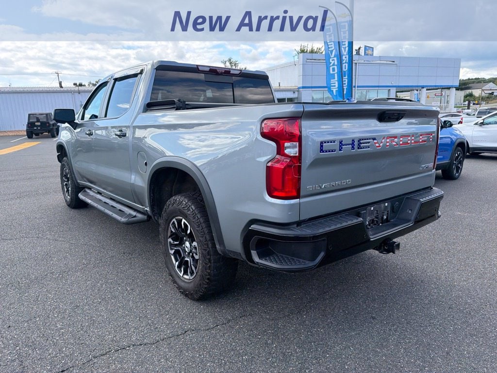 2024 Chevrolet Silverado 1500 ZR2 - Photo 9