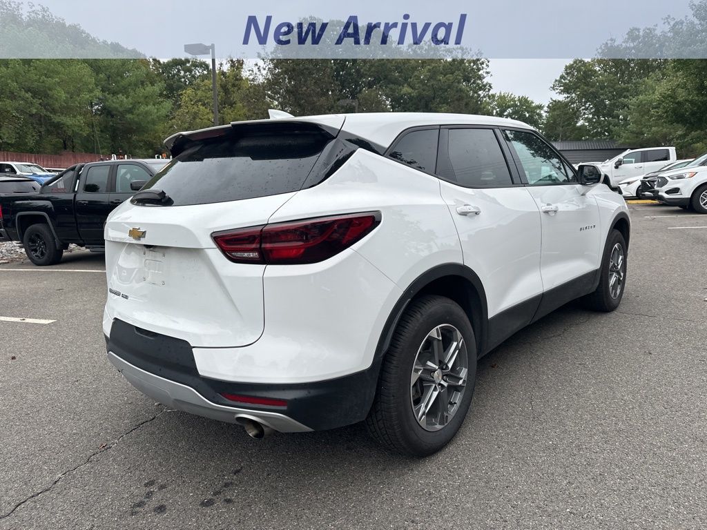2023 Chevrolet Blazer 2LT photo 3
