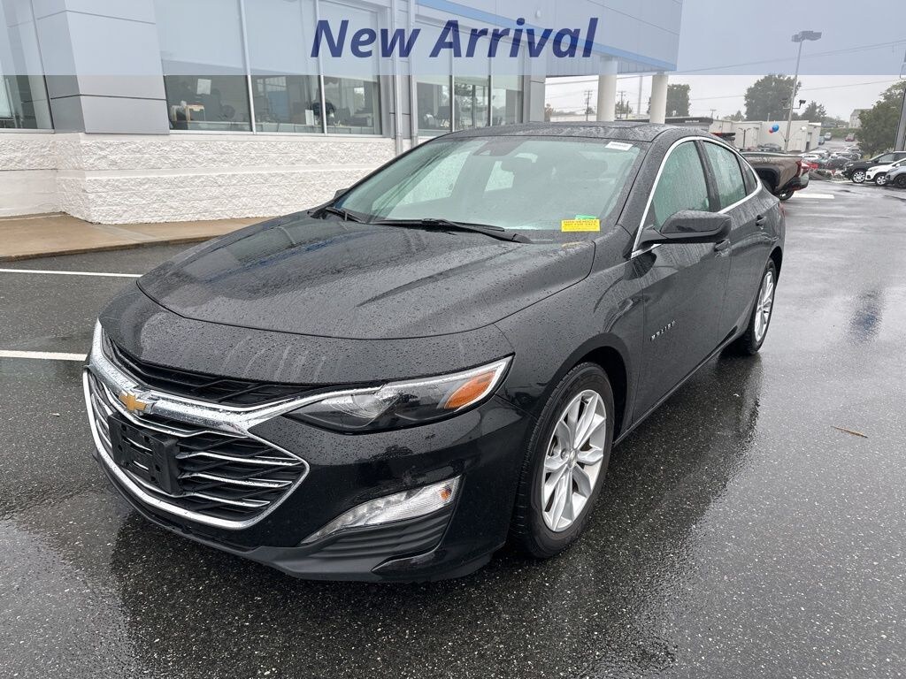 Certified 2024 Chevrolet Malibu LT 1LT W/ Panoramic Sunroof Sedan
