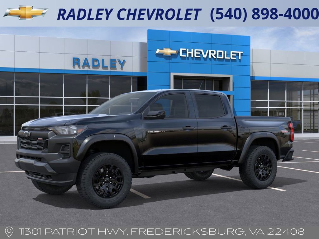 2026 Chevrolet Colorado Trail Boss photo 2