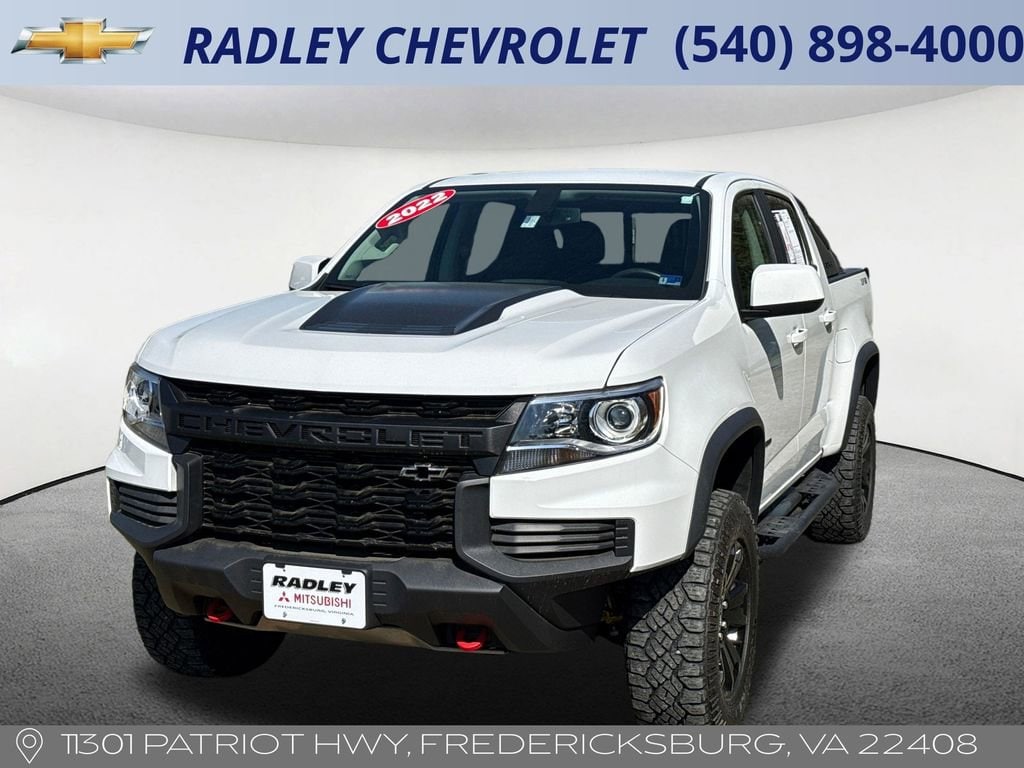 Summit White 2022 Chevrolet Colorado ZR2 Crew Cab 4WD Pickup Truck Four-Wheel Drive 8-Speed Automatic