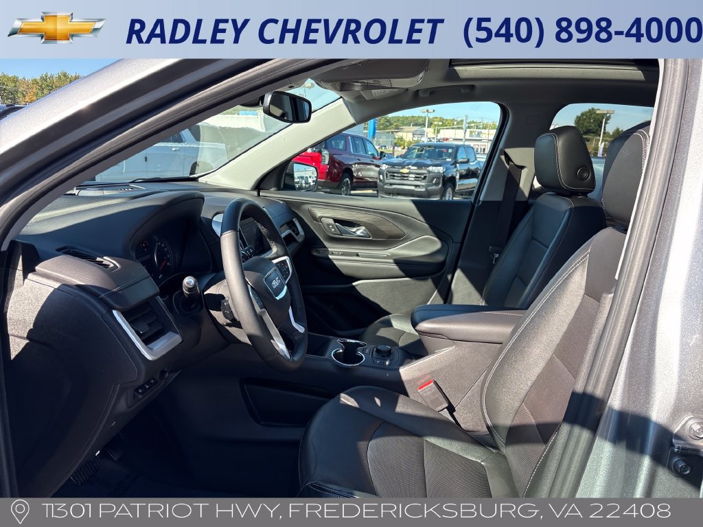 2023 GMC Terrain SLT - Photo 3